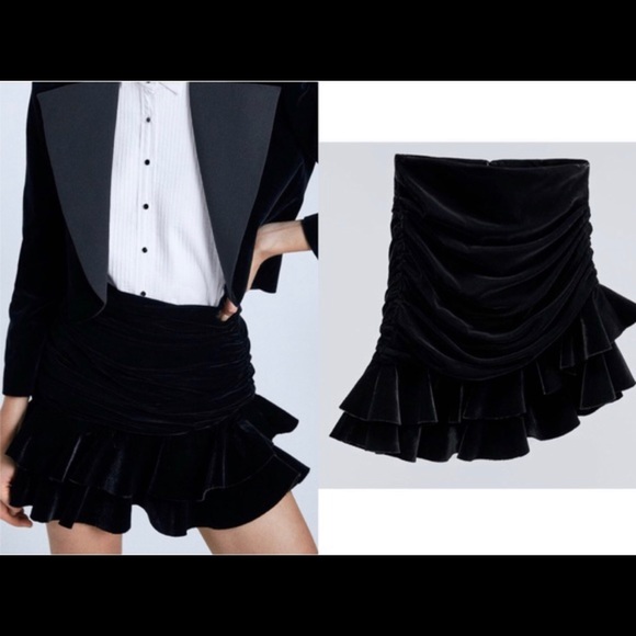 Zara Velvet Mini Skirt With Ruffles - Picture 5 of 8